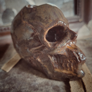 Handgemaakte skull van keramiek
