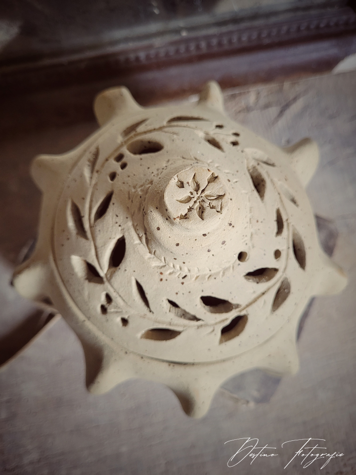 Ancient pot smudge