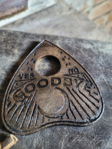 Planchette ouija bord yes no boekenlegger