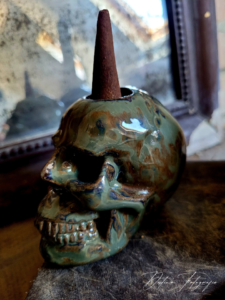 Skull smoke