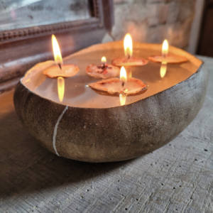 Wishing stone kom